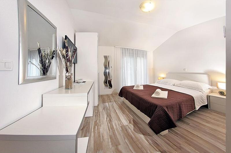 Simic Apartment *